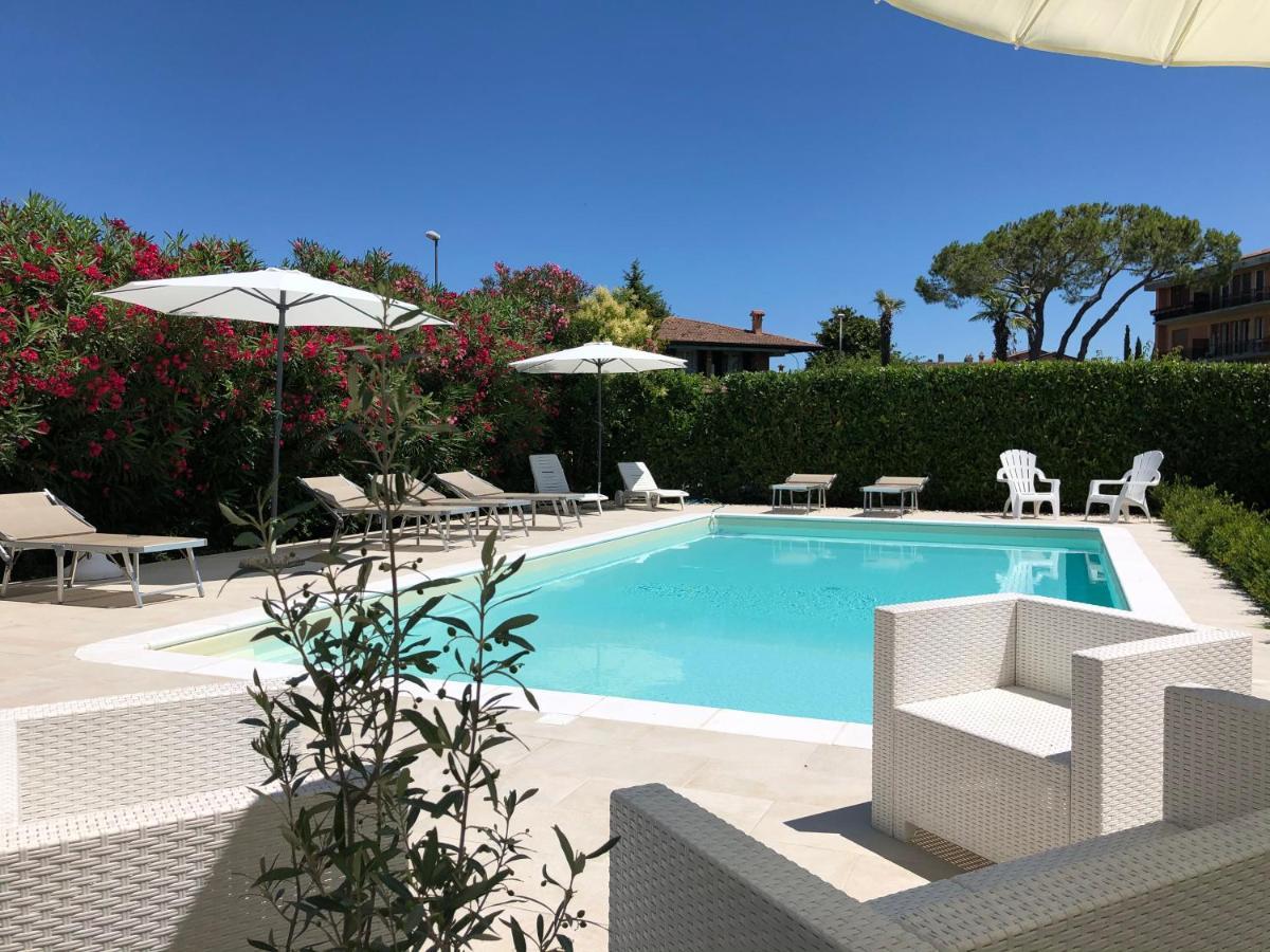 Bed And Breakfast Da Beatrice Sirmione Exterior foto